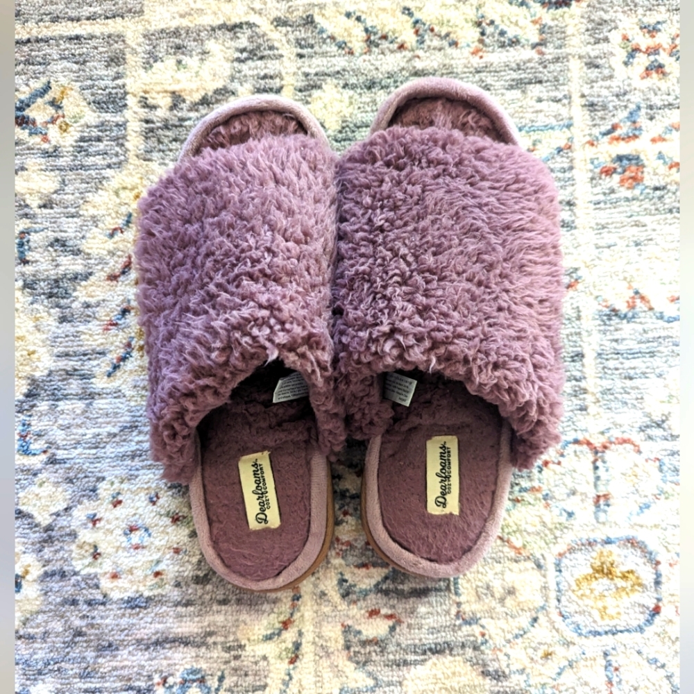 Fuzzy Dearfoam Slippers